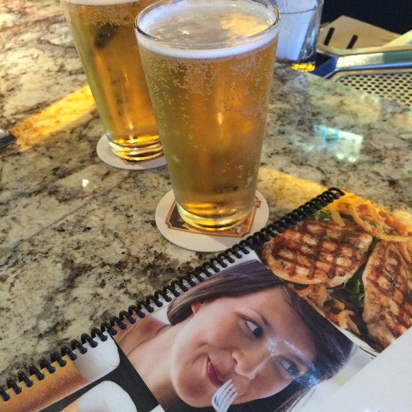 Photo taken at BJ&#39;s Restaurant &amp; Brewhouse by Colin B. on 2/7/2015