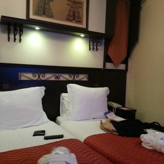 11/26/2012にAdib O.がOttoman Hotel Imperial Istanbulで撮った写真