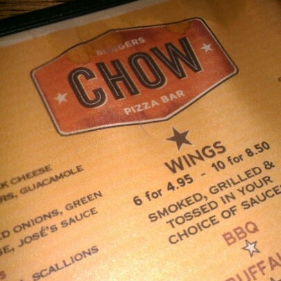9/29/2012 tarihinde Robert L.ziyaretçi tarafından Chow Pizza Bar'de çekilen fotoğraf