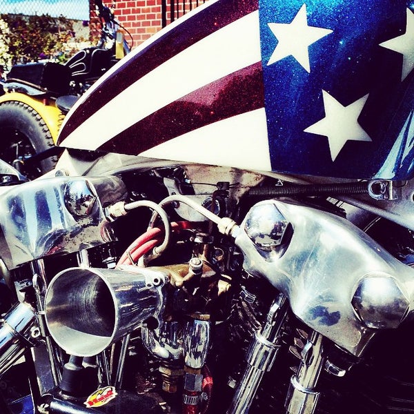 Foto tirada no(a) Dudley Perkins Co. Harley-Davidson por Pete P. em 9/13/2014