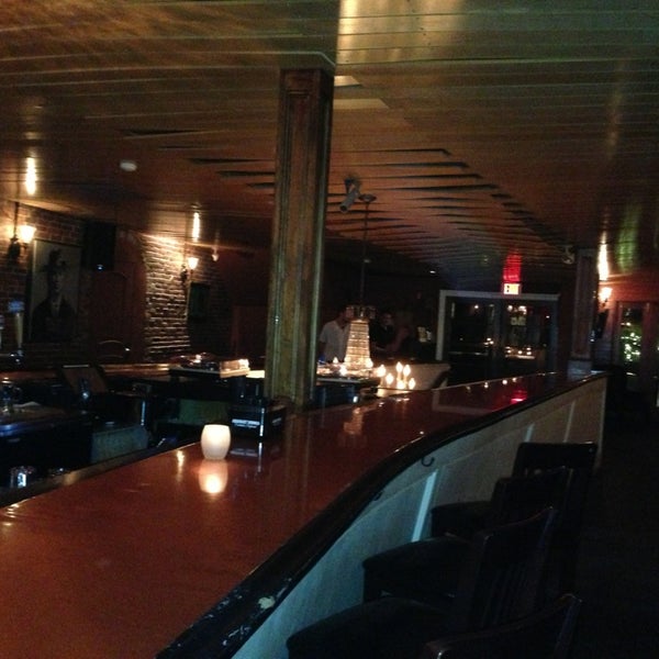2/26/2013 tarihinde Jason B.ziyaretçi tarafından The Brahmin American Cuisine and Cocktails'de çekilen fotoğraf