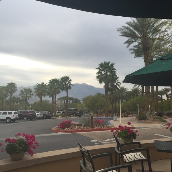 Das Foto wurde bei Marriott Shadow Ridge von Patricia N. am 3/11/2015 aufgenommen