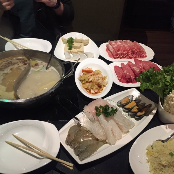 Photo taken at Happy Lamb Hot Pot, Bellevue by Alexey A. on 12/4/2016