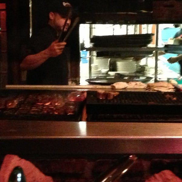 3/7/2013에 Christina님이 Charley&#39;s Steak House &amp; Seafood Grille에서 찍은 사진