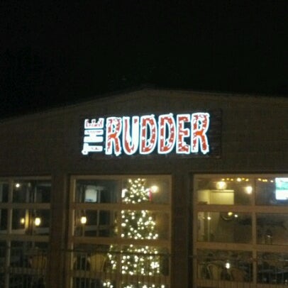 รูปภาพถ่ายที่ The Rudder at Anchor High Marina โดย Tony M. เมื่อ 12/8/2012