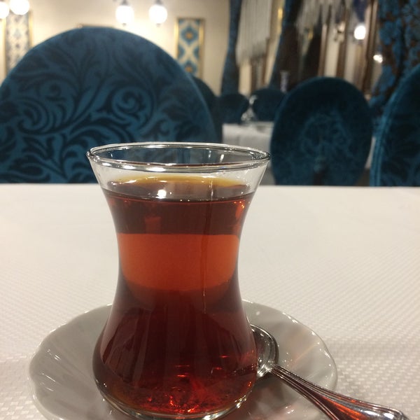 Das Foto wurde bei Bursa Evi İskender Restaurant von BurakCan am 1/14/2017 aufgenommen