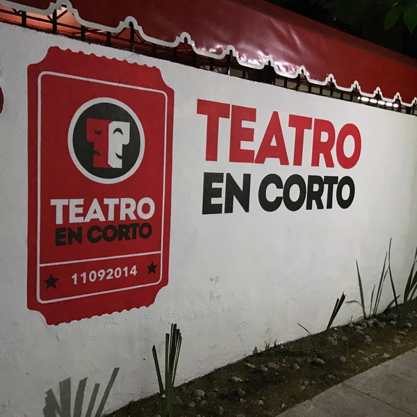 Foto diambil di Teatro En Corto oleh Orlando B. pada 1/8/2017