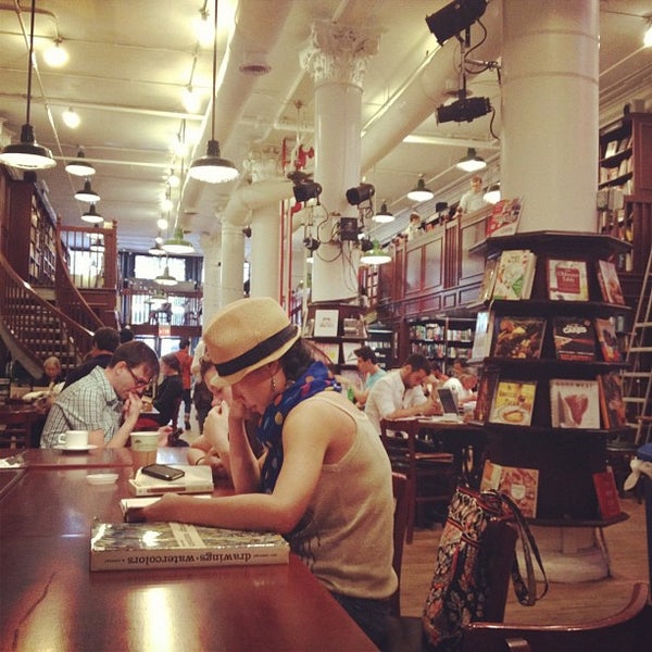 Photo taken at Housing Works Bookstore Cafe by Tina Hui T. on 9/23/2012