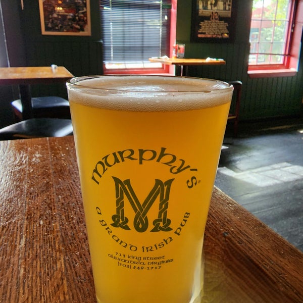 Foto tirada no(a) Murphy&#39;s Grand Irish Pub por David L. em 9/25/2022