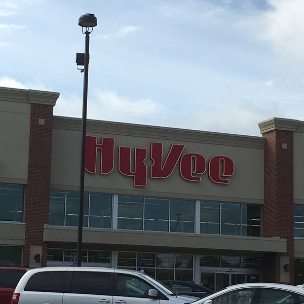 Photo taken at Hy-Vee by Andrew S. on 7/10/2017