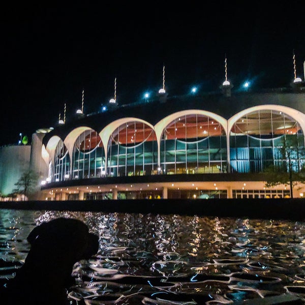 Photo prise au Monona Terrace Community and Convention Center par Andrew S. le5/16/2018