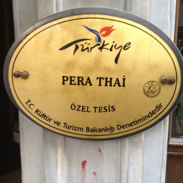 4/19/2013 tarihinde Navarat Tomi L.ziyaretçi tarafından Pera Thai'de çekilen fotoğraf