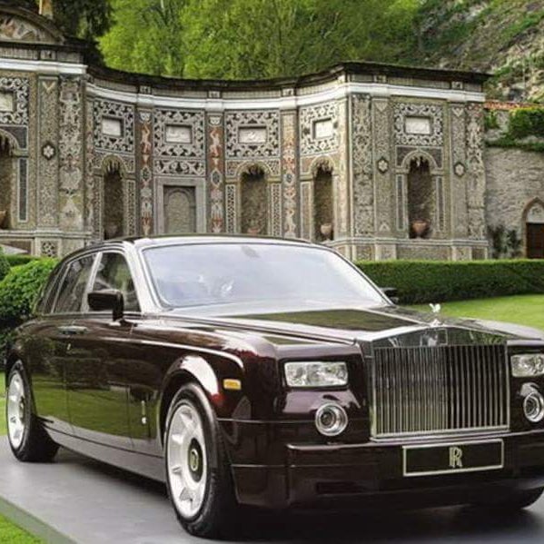 For Your Comfort Limousine Services Auto Garage In Downtown