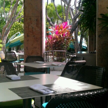 Das Foto wurde bei The Tony Hotel South Beach von Serj P. am 12/16/2012 aufgenommen