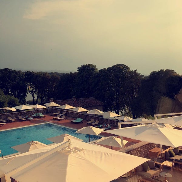 Photo taken at Palazzo Arzaga Hotel Lake Garda - Spa &amp; Golf Club Resort by Lara S. on 8/10/2018