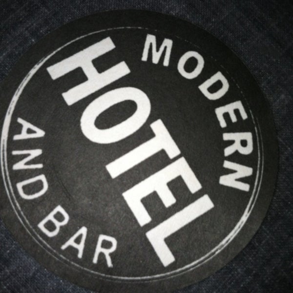 Foto scattata a Modern Hotel &amp; Bar da Susan A. il 2/12/2013