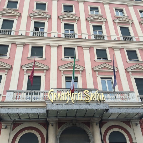Das Foto wurde bei Grand Hotel Savoia von Nick K. am 8/29/2016 aufgenommen