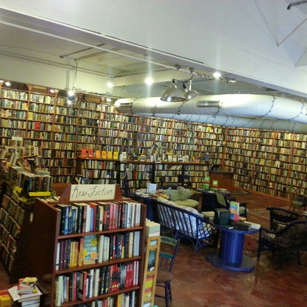 Photo taken at Loganberry Books by J. F. on 7/19/2013