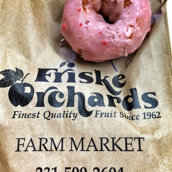 8/7/2014 tarihinde Tim T.ziyaretçi tarafından Friske Orchards Farm Market'de çekilen fotoğraf