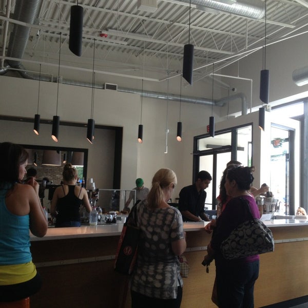 8/22/2013에 Tim T.님이 Glassbox Coffee &amp; Juice에서 찍은 사진