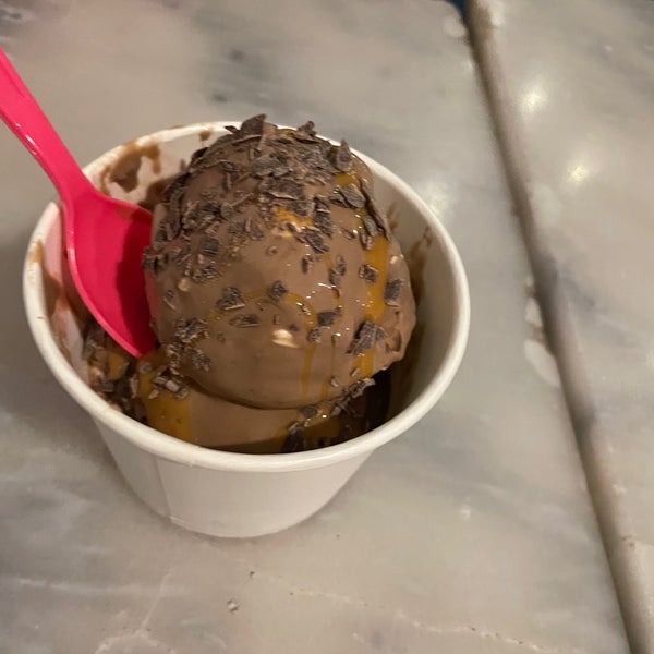 Ices Plain & Fancy Ice Cream Parlor in Saint Louis