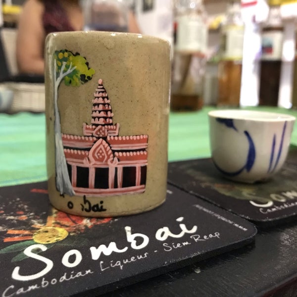 11/24/2018에 Payal L.님이 Sombai Cambodian Liqueur Workshop &amp; Shop에서 찍은 사진