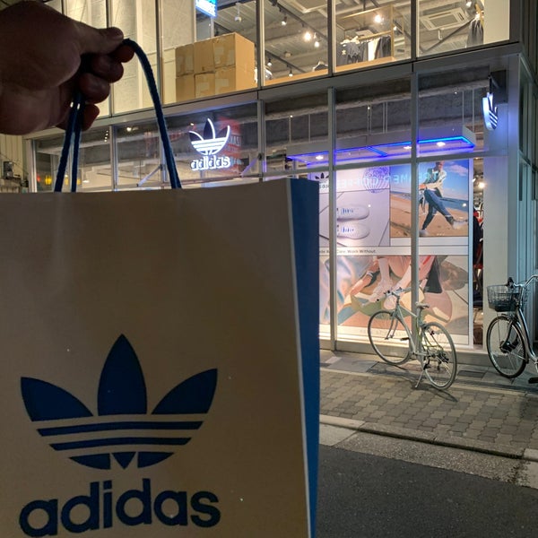 Adidas Originals Shop Shinsaibashi アメリカ村 3個のtips