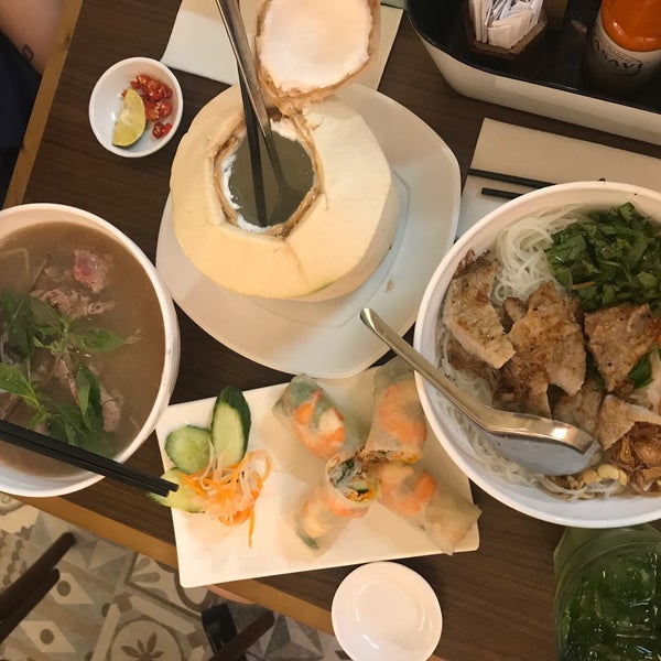 Photo taken at Bún Chả Việtnamese by Wing Ki on 9/19/2018