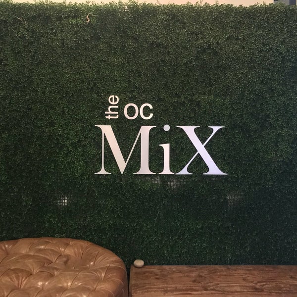 10/6/2017 tarihinde Sean B.ziyaretçi tarafından The OC Mix'de çekilen fotoğraf