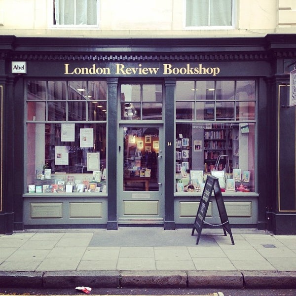 3/31/2014에 Shotaro Y.님이 London Review Bookshop에서 찍은 사진