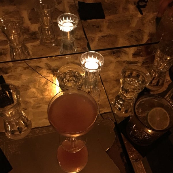 รูปภาพถ่ายที่ Experimental Cocktail Club โดย Claire L. เมื่อ 6/23/2017