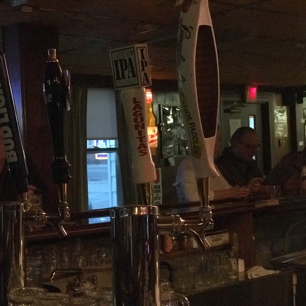 Squirrel Cage Tavern Dive Bar in Lisle