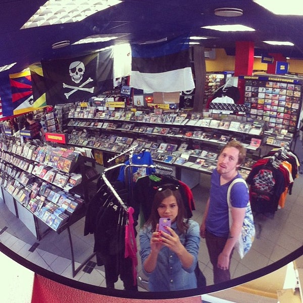 Снимок сделан в RANDOMS Music Store пользователем Ksyusha P. 6/15/2013