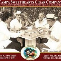 Das Foto wurde bei Tampa Sweethearts Cigar Co von Jason J. am 11/8/2012 aufgenommen