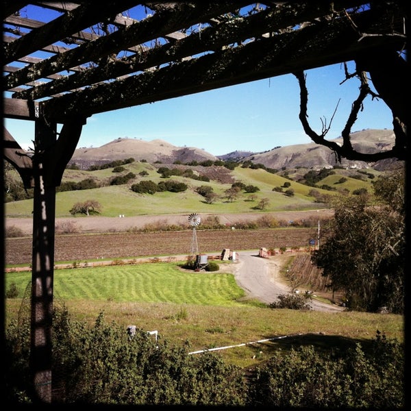 12/28/2012 tarihinde Stephen D.ziyaretçi tarafından Zaca Mesa Winery &amp; Vineyard'de çekilen fotoğraf