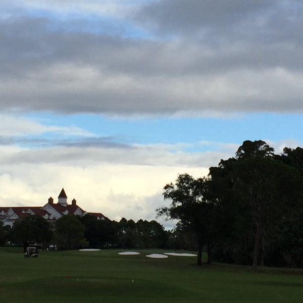 Foto tomada en Disney&#39;s Magnolia Golf Course  por Carlos F. el 11/29/2015