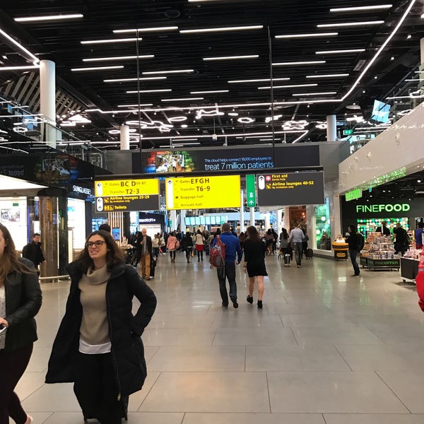 Foto tomada en Aeropuerto de Ámsterdam-Schiphol (AMS)  por Chu C. el 3/26/2017