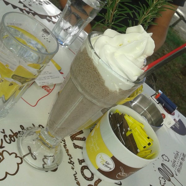 It,s very pretty cafe bar,they have super shakes☺☺☺☺