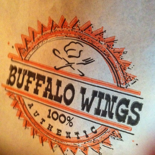 12/29/2012 tarihinde Camila G.ziyaretçi tarafından Buffalo Wings'de çekilen fotoğraf