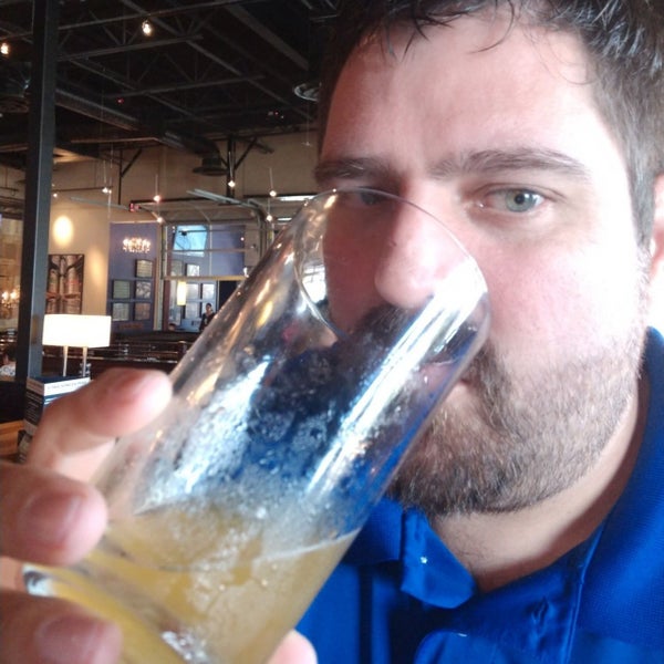 Photo taken at BJ&#39;s Restaurant &amp; Brewhouse by Dwight L. on 2/13/2020