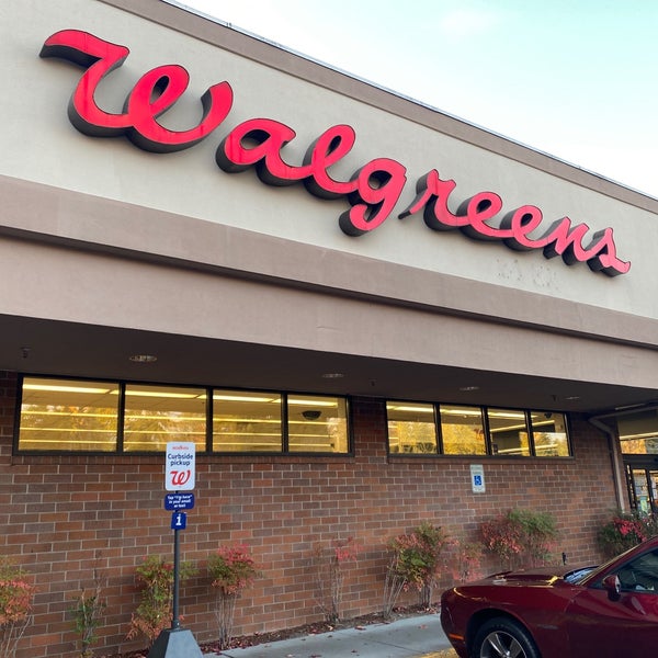 Walgreens Crossroads 12 tips from 709 visitors