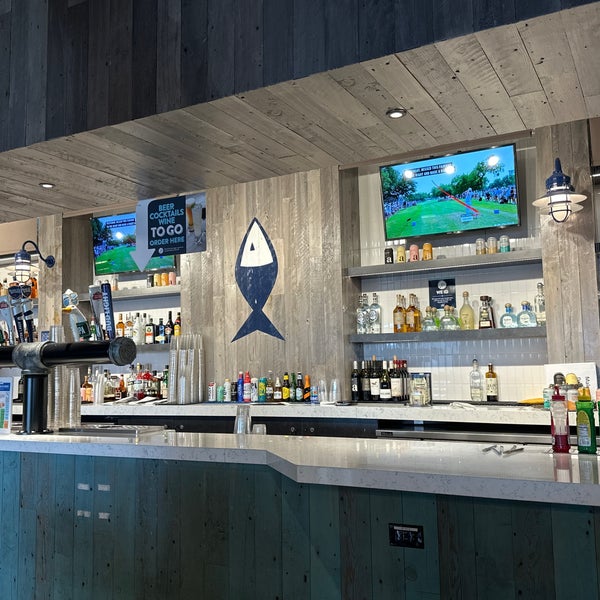 Malone’s Fish Market Newark Airport and Port Newark 4 tips