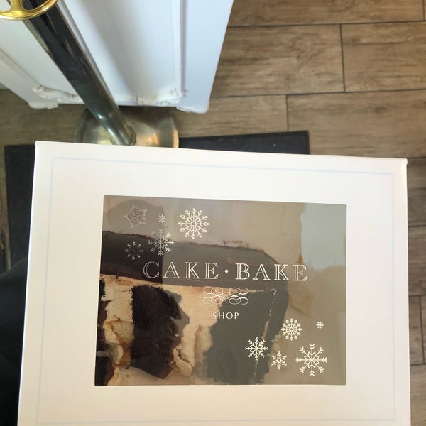 รูปภาพถ่ายที่ The Cake Bake Shop โดย Erica W. เมื่อ 12/2/2017