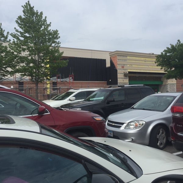 Barnes Noble Now Closed Woodbury Mn