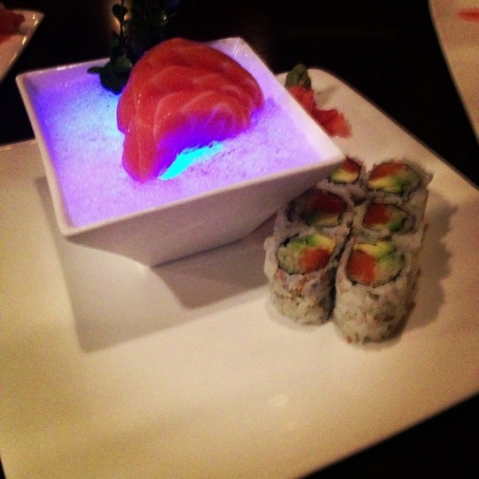 Photo taken at Sakura Japanese Sushi &amp; Grill by Buck S. on 11/18/2012