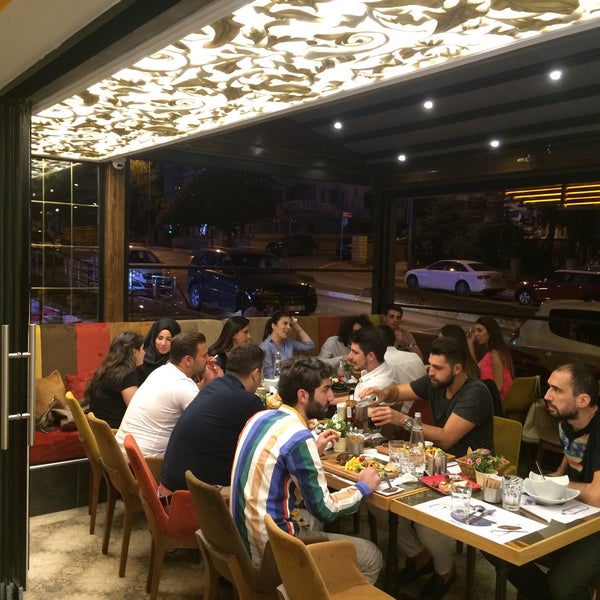 Das Foto wurde bei Livago Pasta Cafe &amp; Restaurant von Erdogan A. am 6/18/2016 aufgenommen
