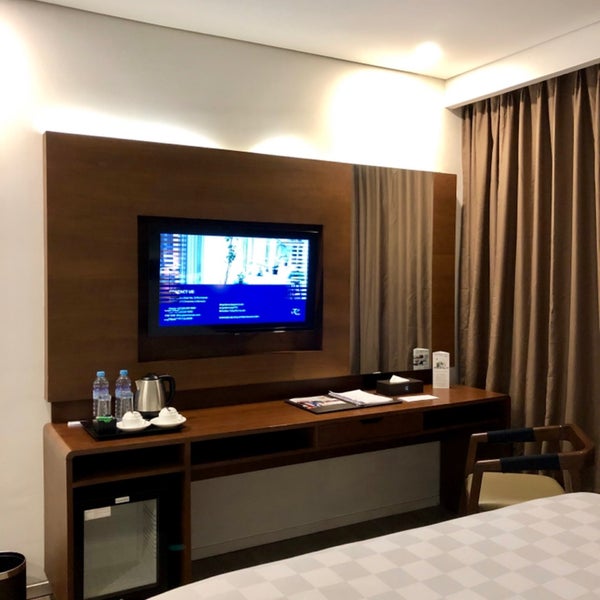 Dimas Yemek Masasi Irfan Home Mobilya