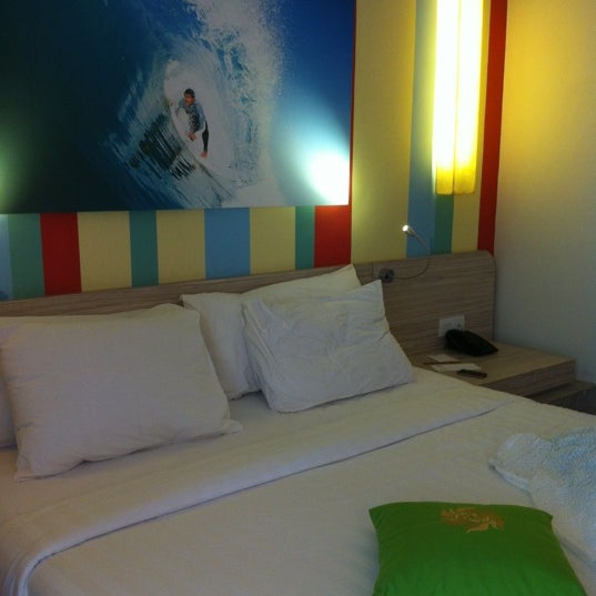 รูปภาพถ่ายที่ Bliss Wayan Hotel โดย Daria C. เมื่อ 11/24/2012