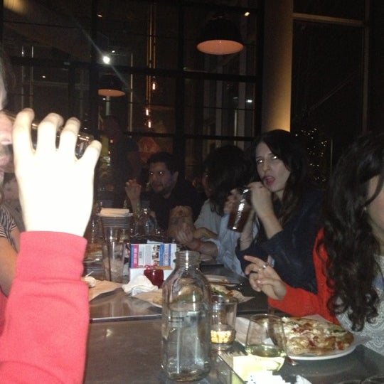 2/2/2013にBeth M.がPitfire Pizzaで撮った写真