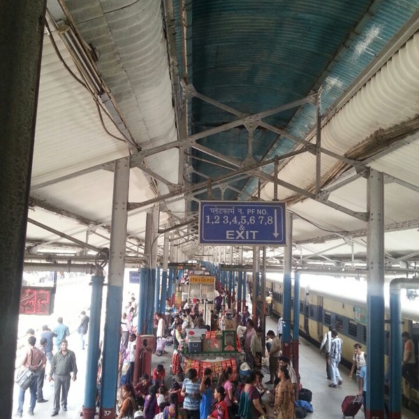 Old Delhi Railway Station (DLI) - Train Station in Chandni Chowk